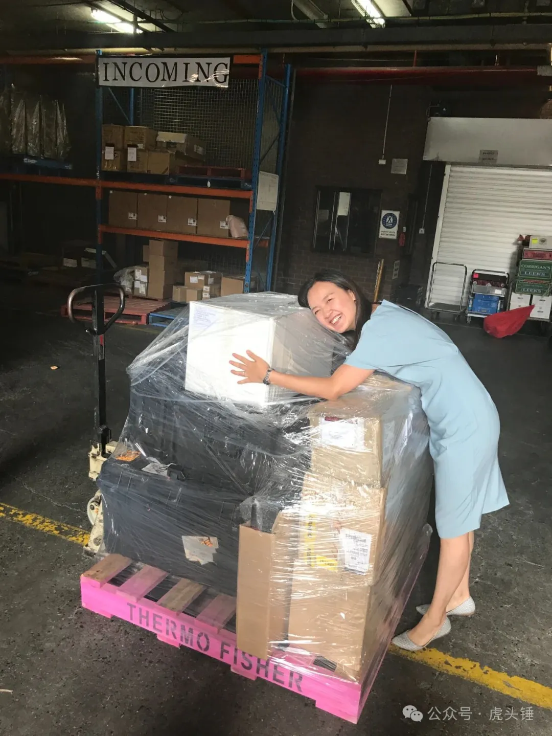 Sally 初到澳洲时的工作留影